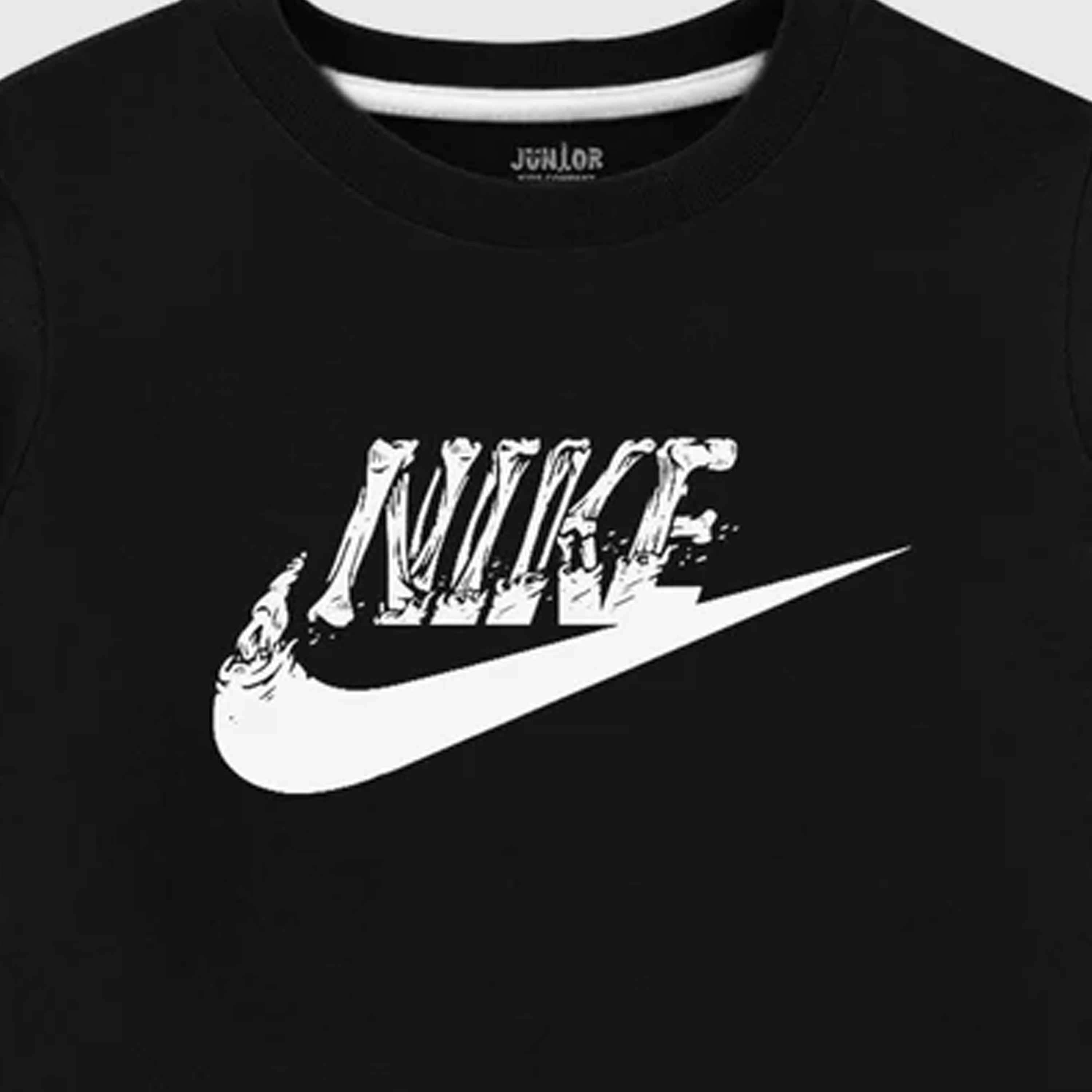 Nike Graphic T-Shirt 023